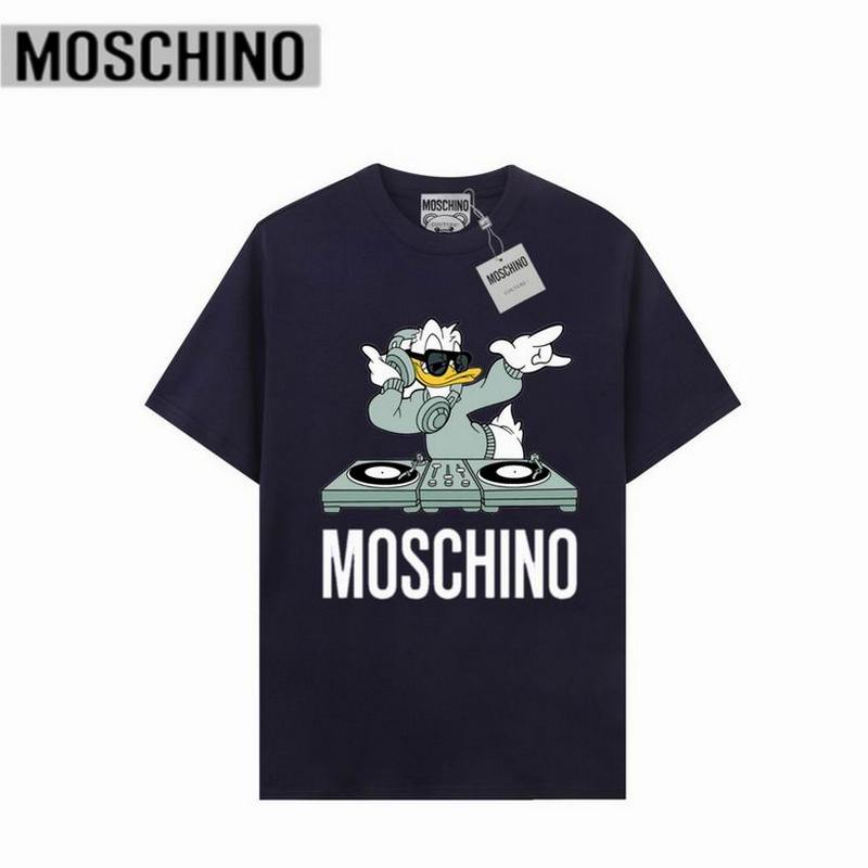 Moschino T-shirts 526